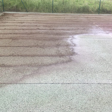 entretien-demoussage-tennis-beton-poreux-morbihan entretien-demoussage-tennis-beton-poreux-morbihan