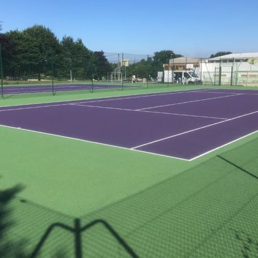 tennis-regeneration-renovation-bretagne-loire-atlantique Rénovation court de tennis en Loire-Atlantique en Bretagne