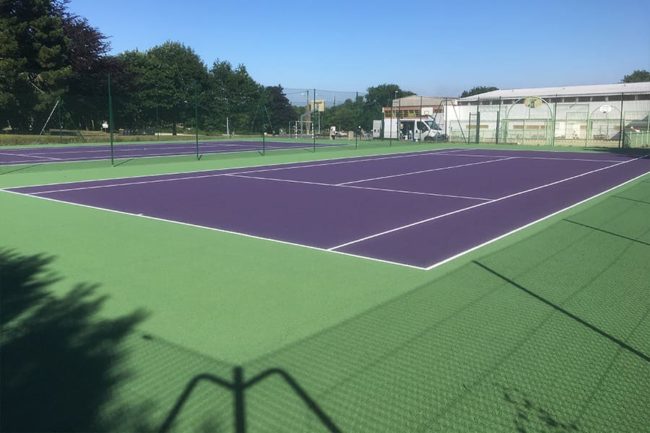 Rénovation court de tennis en Loire-Atlantique en Bretagne