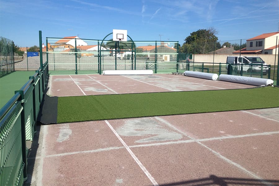 Transformation city stade gazon synthétique